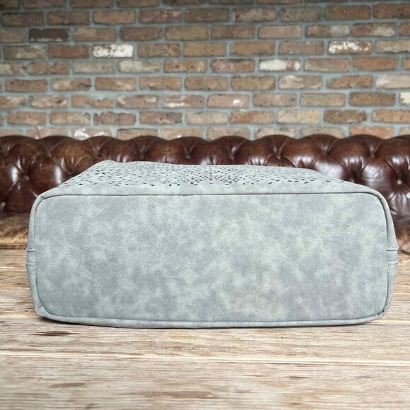 Violet Ray Faux Suede Laser Cut Gray Tote Bag Lined Boho Chic EUC mulberryfoundr - Picture 16 of 16